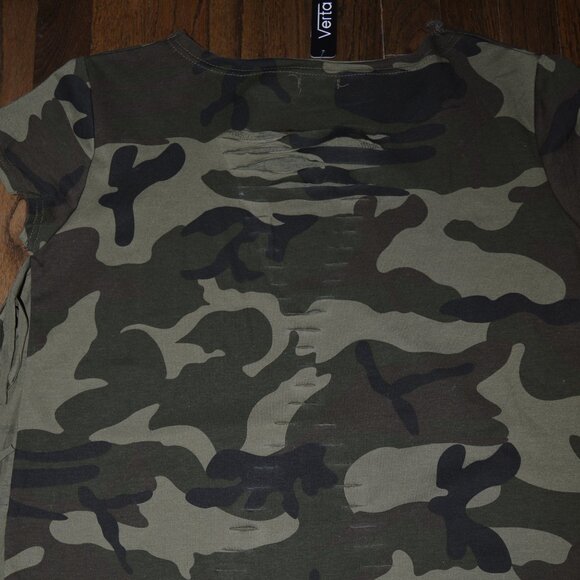 Verta Distressed Ripped fringed Olive Brown Camo Tee Shirt NW Large - Picture 10 of 10